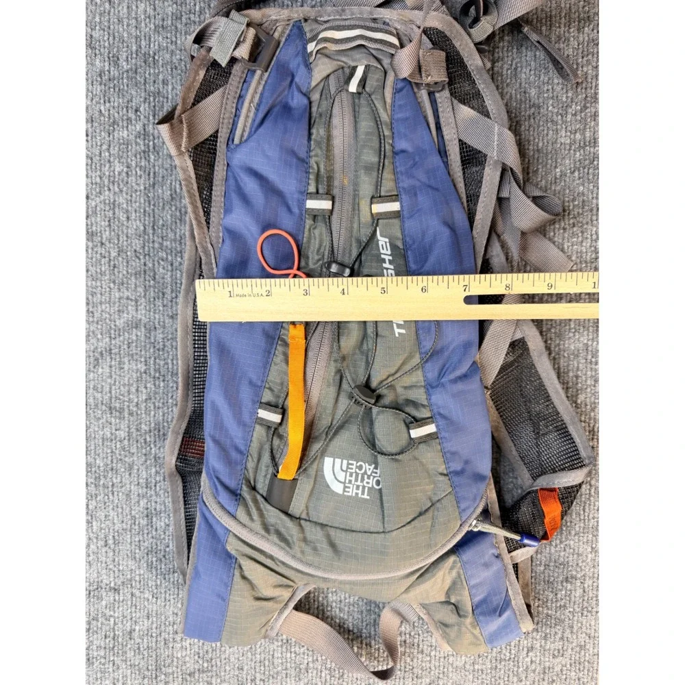 The North Face Thresher Hydration Pack Backpack Blue Grey Hiking Biking Tactical